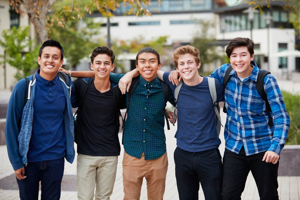 How High School LMS Enhances Communication Between Students, Teachers, and Parents